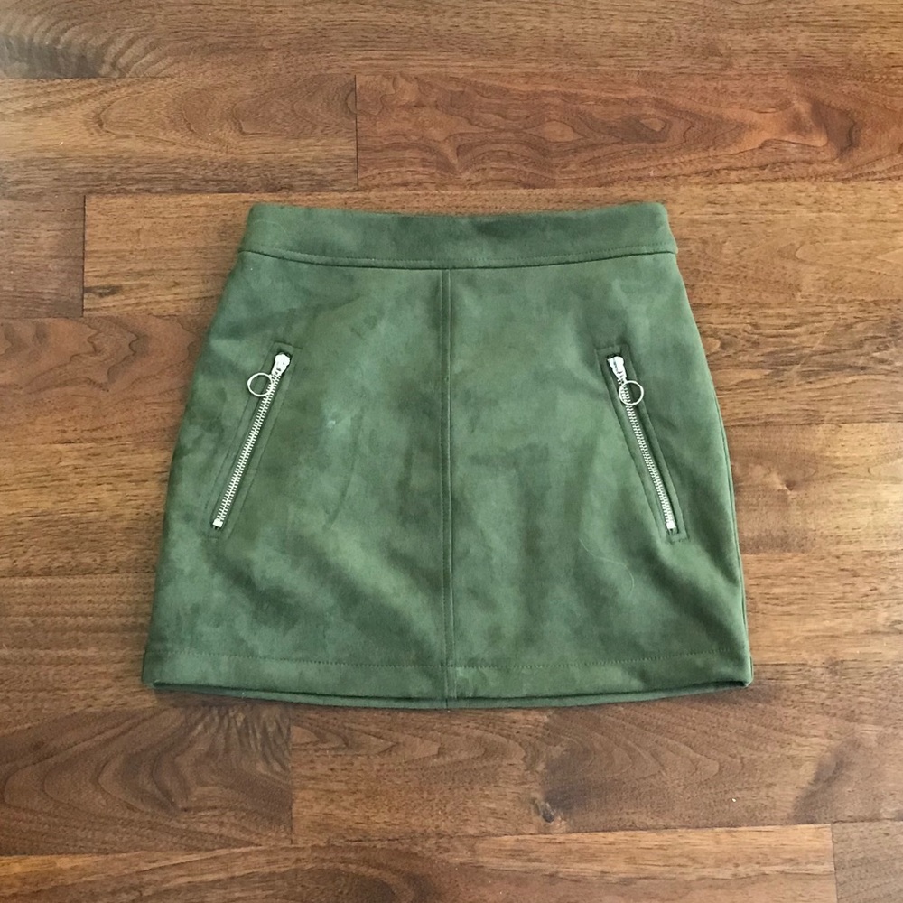 FOREVER 21 🍂Mini skirt🍂